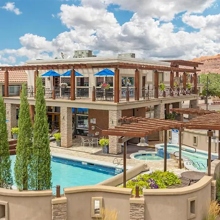 Best Western Plus Canyonlands Inn-3