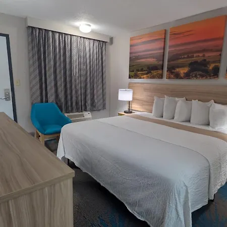 Days Inn By Wyndham Champaign/Urbana-2