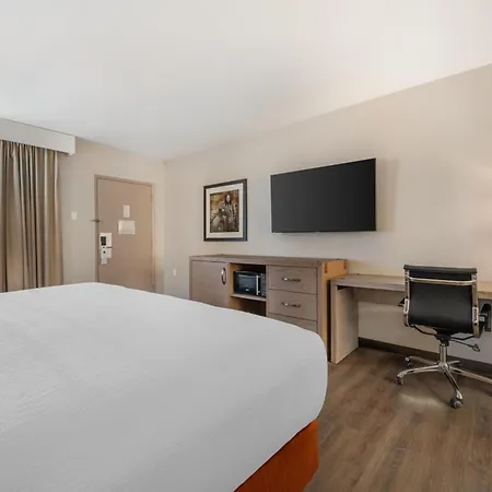 Best Western Plus King'S Inn And Suites-2