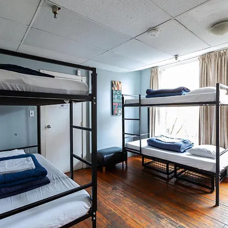 The Cambie Hostel Gastown-3