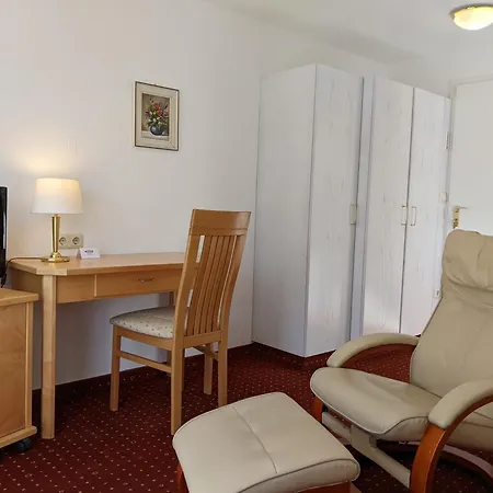 Hotel Germania-3