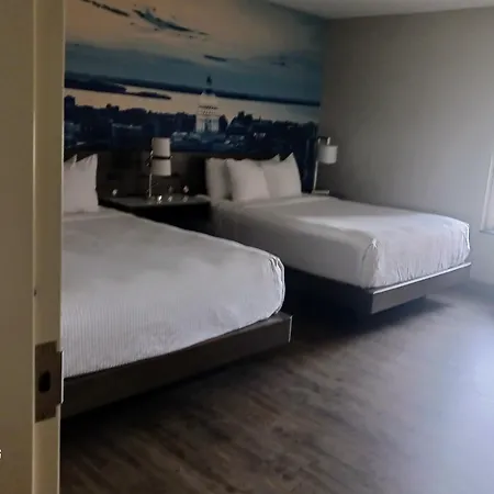 Cambria Hotel Madison East-2