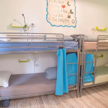 Victoria House Hostel-3