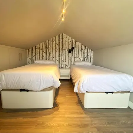 Apartamentos GHM Gorbea Suites-3