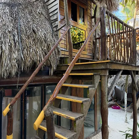 Chavez Eco Beach Camping&Cabañas-2