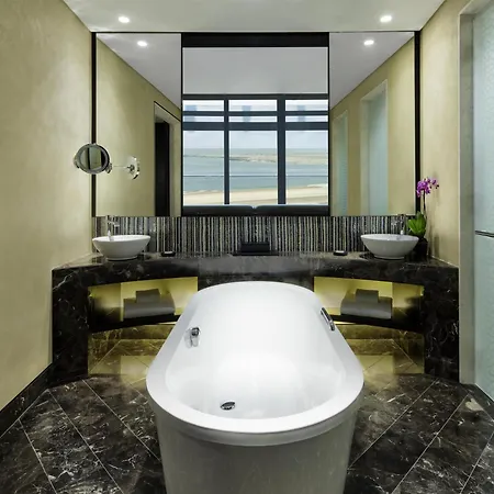 Grand Hyatt Abu Dhabi Hotel & Residences Emirates Pearl-2