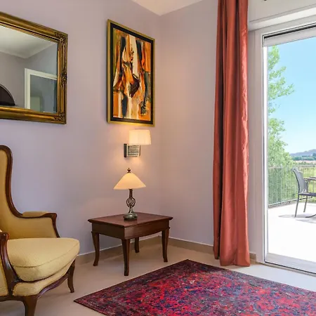 Arts Club Suite & Spa-3