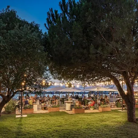 Maistra Camping Amarin Mobile Homes-3