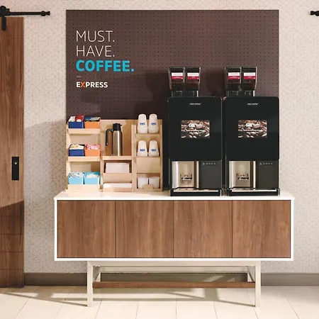 Holiday Inn Express - Milwaukee Downtown By Ihg-2
