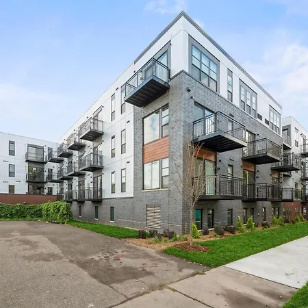 Kasa Bryn Mawr Minneapolis-2