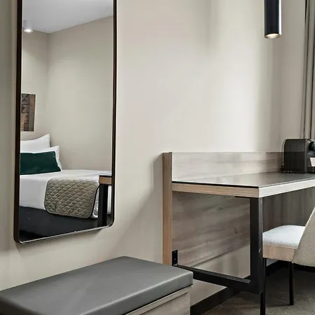 Leonardo Hotel Vienna City West-2