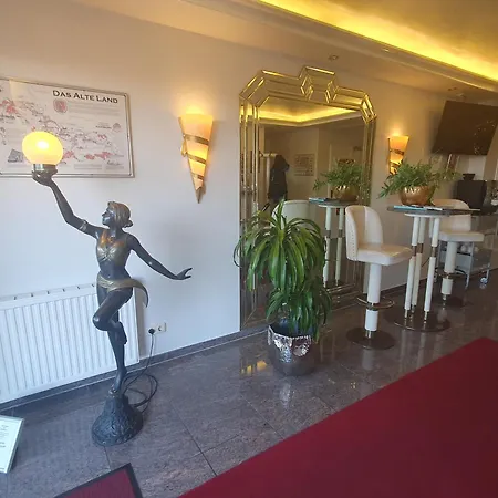 Hotel AM ELBUFER-2