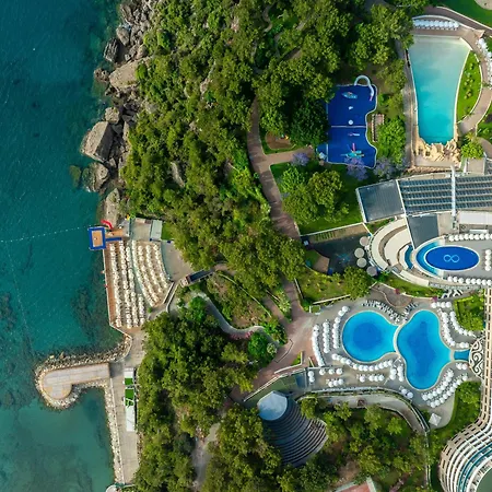 A Good Life Utopia Family Resort-3