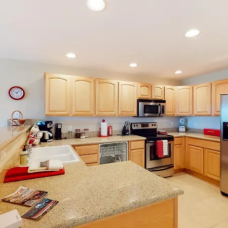 The Seaside Condo In Westport-2