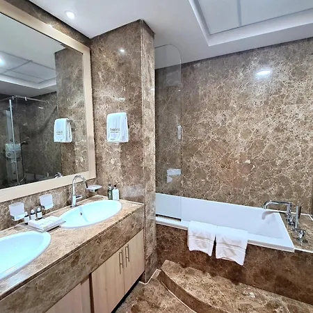 Barceló Residences Dubai Marina-3