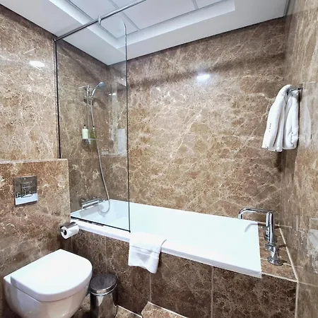Barceló Residences Dubai Marina-2