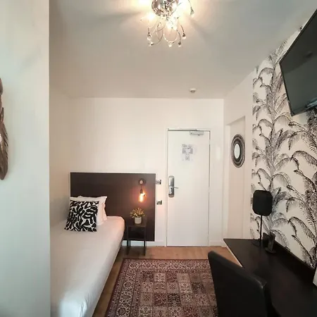Hotel Le Twelve-2