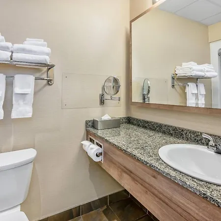 Quality Suites-3