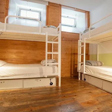 This Is Lisbon Hostel-3