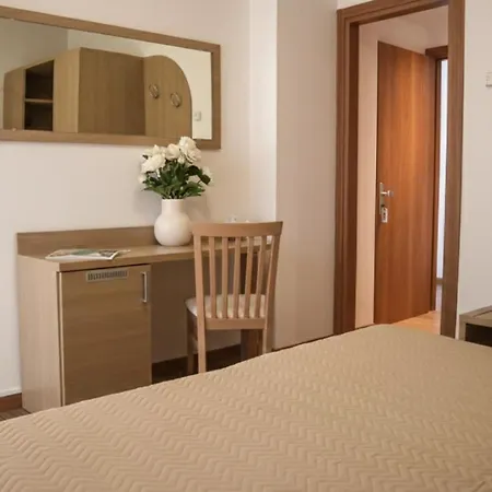 Hotel Columbia&Ninfea-2
