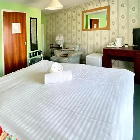 Greyfriars Lodge Canterbury-3