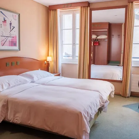 Hotel Du Port-2