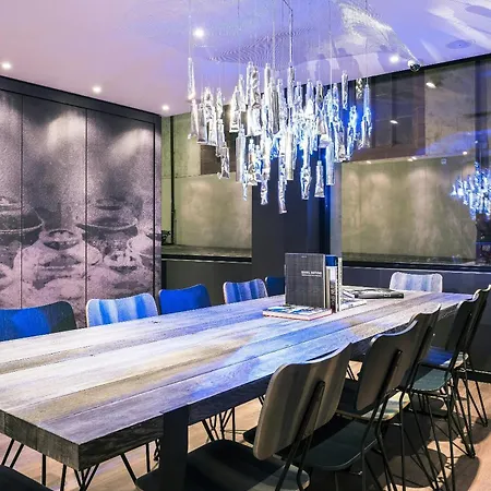 Motel One Basel-2