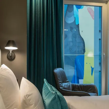 Motel One Berlin-Alexanderplatz-3