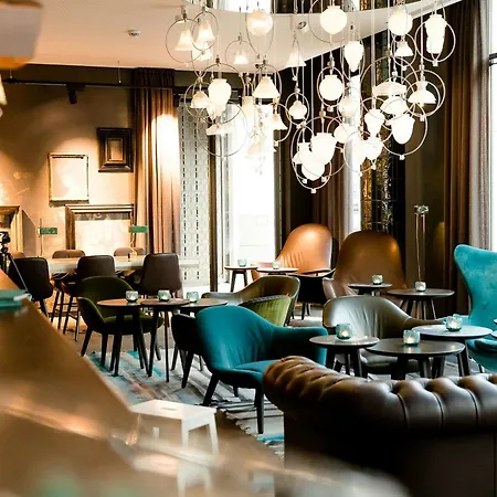 Motel One Amsterdam-Waterlooplein-3