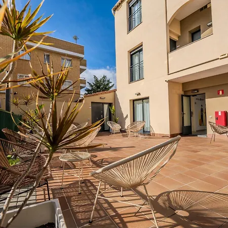Castell Beach Aparthotel-2