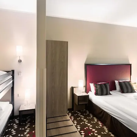 Hotel MOA Berlin-3