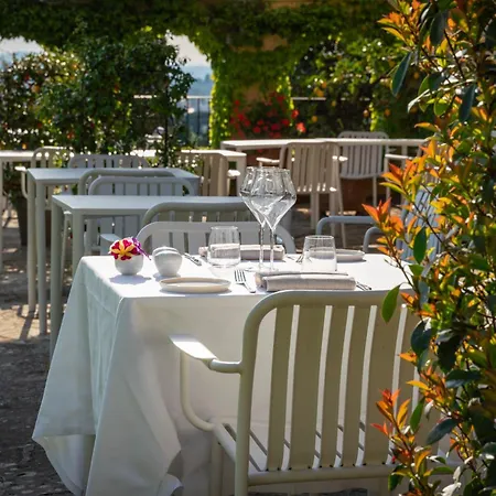Art Hotel Villa Agape - Place Of Charme-3