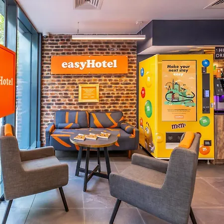 Easyhotel London City Shoreditch-2
