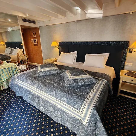 Le Relais Medicis-3