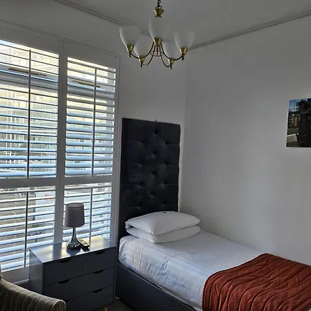 Hotel 63-3
