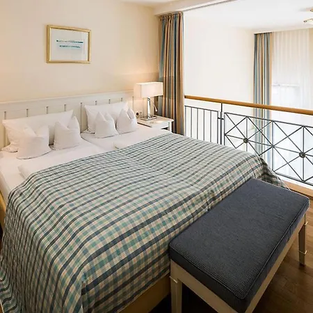 Strandhotel Kurhaus Juist-3