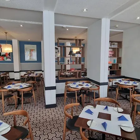Lancaster Hall Hotel-3