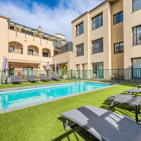 Castell Beach Aparthotel-3