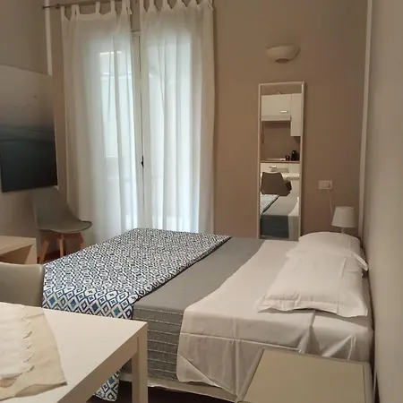 Residence Marittimo Riccione-3
