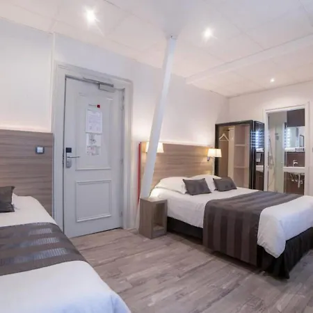 Hotel Le Grillon-2
