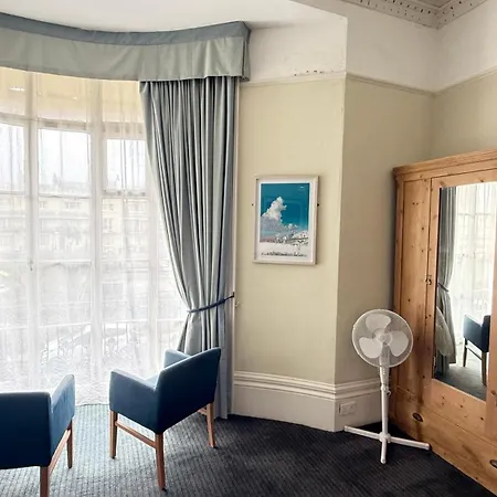 Brighton House-3