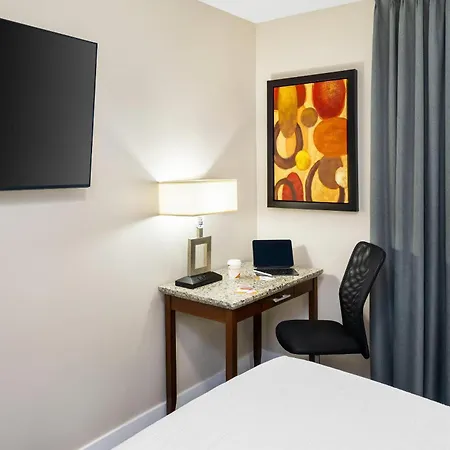Quality Inn & Suites (Adults Only)-2