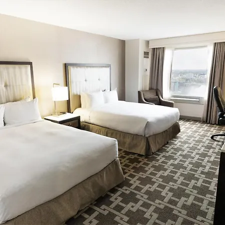 Hilton Niagara Falls/ Fallsview Hotel&Suites-3