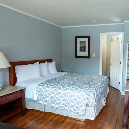 Pacific Heights Inn-3