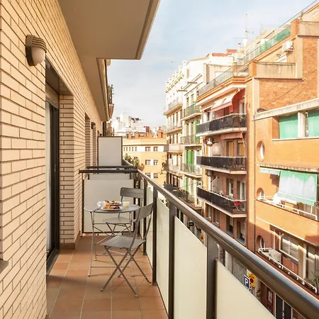 Feelathome Plaza Apartments-3