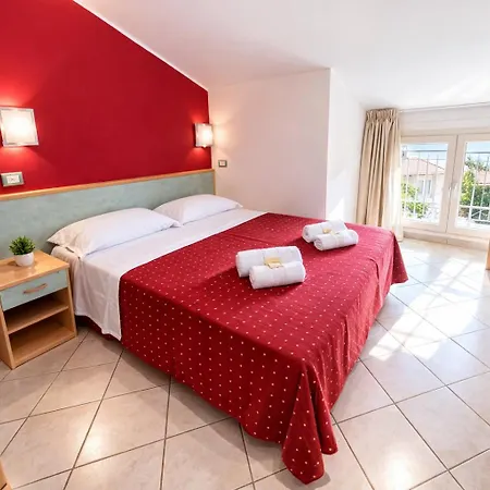 Hotel Villa Tina Easy Stay Room Only-2