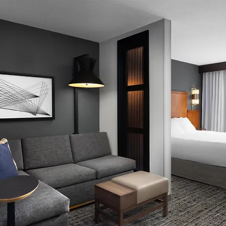 Hyatt Place Indianapolis Airport-2