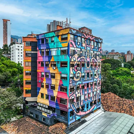 Socialtel Provenza Medellin-3