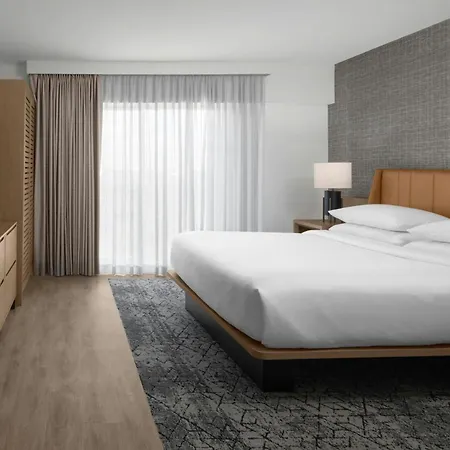 Sheraton Suites Fort Lauderdale At Cypress Creek-3