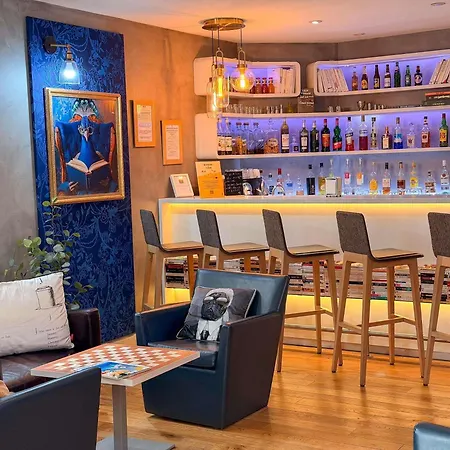 Ibis Styles Paris Tolbiac Bibliotheque-2
